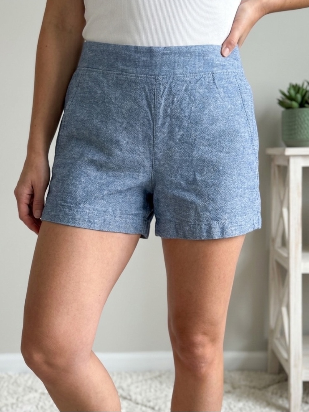 GAP Linen Rayon Pull-On High Rise Shorts Blue Size Small EUC